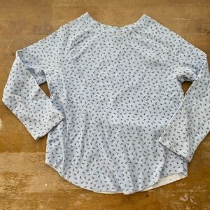 Forever 21 Blue and White Floral Patterned Top